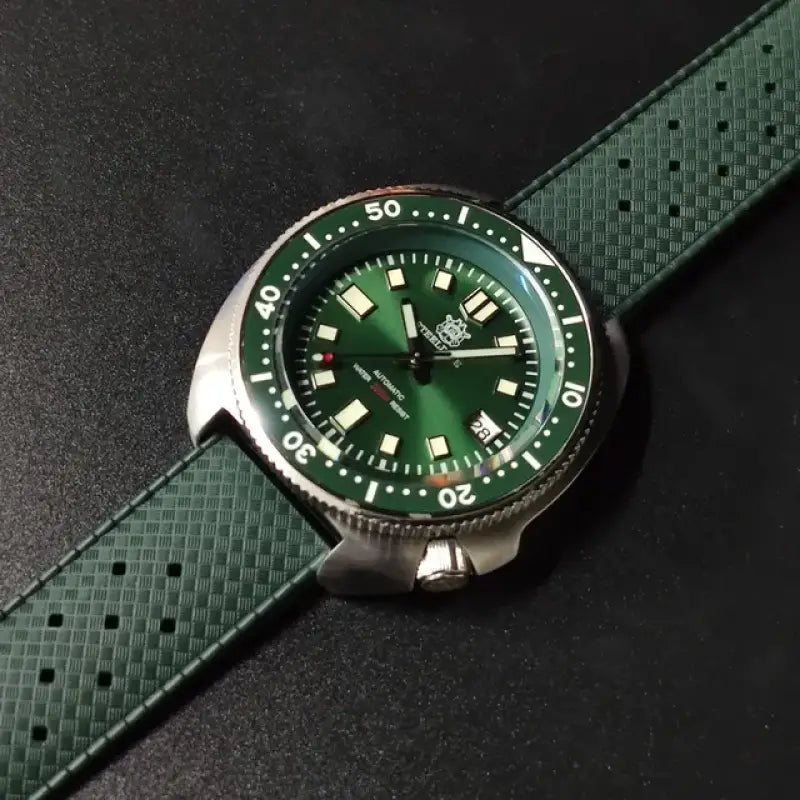 KPR Moray Eel 300M Jubilee Automatic Dive Watch - 70GR-TP Green-PT5000 / Israel